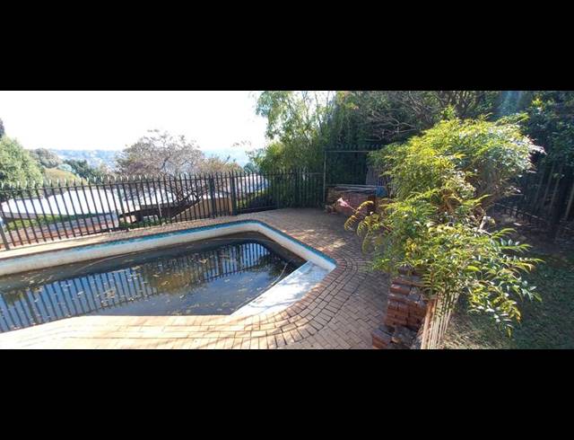 6 BEDROOM HOUSE FOR SALE IN QUELLERINA